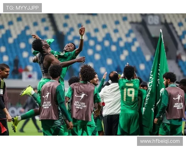 沙特足球明星的崛起与成就探索，谁是最闪耀的球场之星